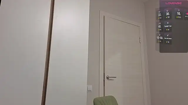 R1mmo   online show from September 2025 07:48:01 PM