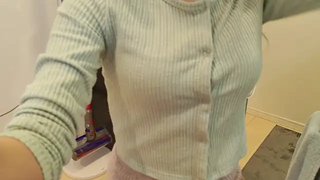 sayaka xo online show from January 2025 04:45:01 PM