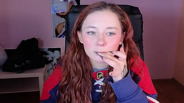 carolina elf online show from December 2024 07:55:01 AM