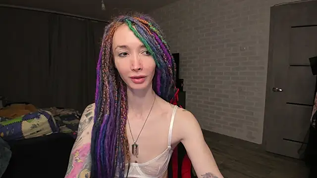 Snapshot of Roxy_Silver chatting on January 2025 10:06:01 PM Roxy Silver online show from January 2025 10:06:01 PM