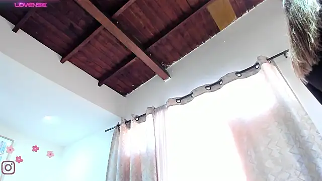  AlejaCruz  online show from February 2026 06:18:01 PM