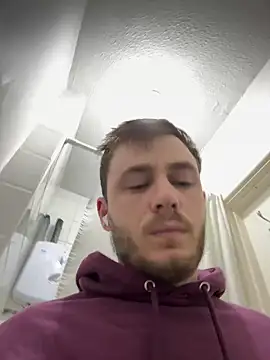 Julian128 online show from March 2025 07:38:02 PM