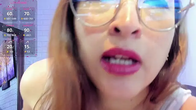  LaraMom  online show from October 2025 07:46:02 PM