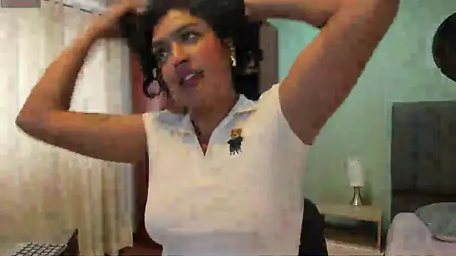 ema saenz online show from February 2025 07:27:01 PM