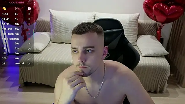 Larstar01 online show from October 2025 10:23:02 PM