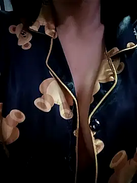 tiffani  love online show from February 2026 11:18:01 AM