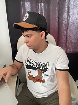 Angel Brown1  online show from September 2025 02:32:01 PM