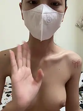 Lucy-Gold online show from October 2025 01:53:02 PM