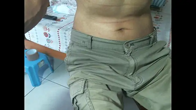 Snapshot of triangle0623 chatting on July 2026 07:33:01 AM triangle0623 online show from July 2026 07:33:01 AM
