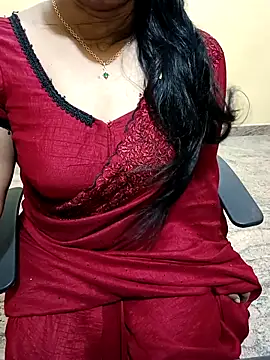 Snapshot of Nithya_05 chatting on September 2025 05:01:02 AM Nithya 05 online show from September 2025 05:01:02 AM