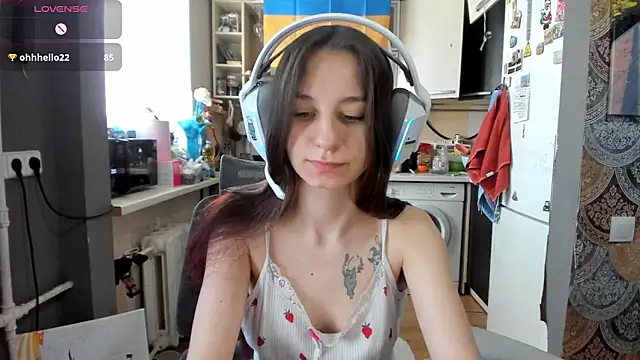 Snapshot of _Nika_Kik chatting on April 2026 07:14:01 AM Nika Kik online show from April 2026 07:14:01 AM