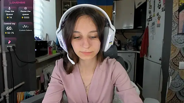Snapshot of _Nika_Kik chatting on May 2026 02:59:01 PM Nika Kik online show from May 2026 02:59:01 PM