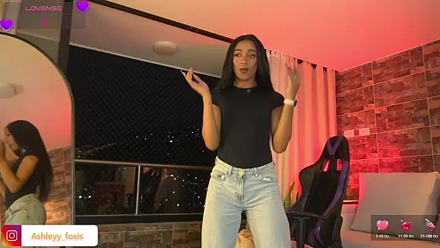 Snapshot of Ashleey_Fox chatting on February 2026 11:38:02 PM Ashleey Fox online show from February 2026 11:38:02 PM