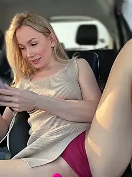 LavenderHot online show from February 2025 05:02:01 AM