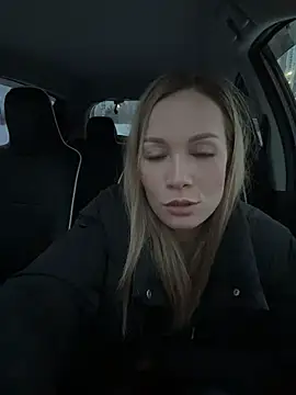 LavenderHot online show from November 2025 02:00:02 AM