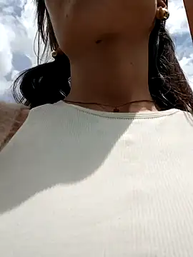 Violeta 12- online show from October 2025 04:39:02 PM