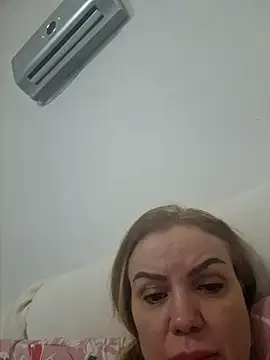 eva ragazzadolce online show from January 2025 05:31:02 AM