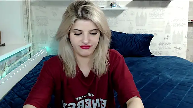 Snapshot of AleksandraFlores chatting on April 2026 10:18:01 PM AleksandraFlores online show from April 2026 10:18:01 PM