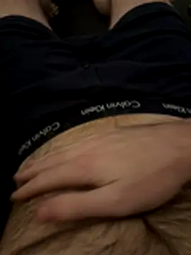 Straightlad95 online show from November 2025 12:31:02 AM