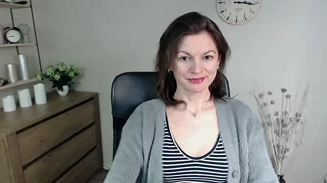 VivianWILD online show from January 2025 10:51:01 AM