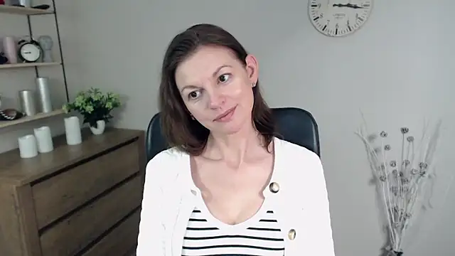 VivianWILD online show from January 2025 12:52:02 PM