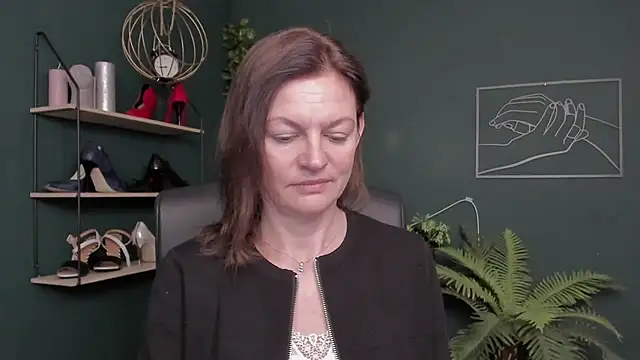 VivianWILD online show from November 2025 09:21:01 AM