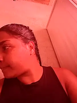 Giselabrunette25 online show from February 2026 03:18:01 PM