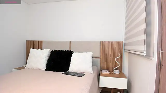 MalejaDiaz  online show from April 2026 06:55:01 PM