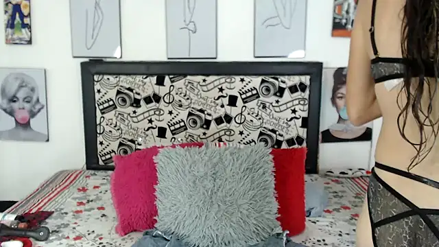 Rihana14 online show from April 2026 08:46:02 PM