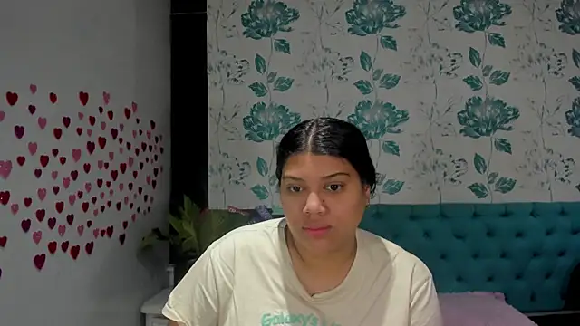Snapshot of LindaBreeS chatting on January 2025 01:31:02 PM LindaBreeS online show from January 2025 01:31:02 PM