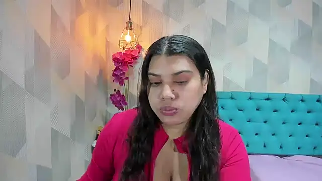 LindaBreeS online show from June 2026 02:17:02 PM