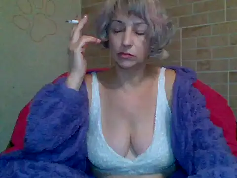 Snapshot of Lorie_Carrie chatting on December 2024 03:58:01 PM Lorie Carrie online show from December 2024 03:58:01 PM