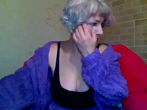 Snapshot of Lorie_Carrie chatting on December 2024 03:26:01 PM Lorie Carrie online show from December 2024 03:26:01 PM