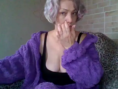 Snapshot of Lorie_Carrie chatting on February 2025 12:26:02 PM Lorie Carrie online show from February 2025 12:26:02 PM