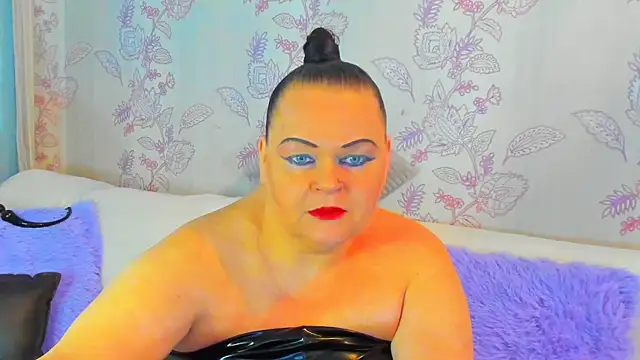 Snapshot of MilanaBiegert chatting on February 2025 02:37:01 PM MilanaBiegert online show from February 2025 02:37:01 PM