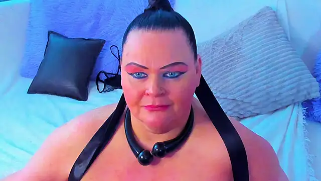 Snapshot of MilanaBiegert chatting on March 2025 01:40:02 PM MilanaBiegert online show from March 2025 01:40:02 PM