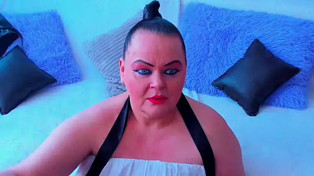 Snapshot of MilanaBiegert chatting on March 2025 08:10:02 AM MilanaBiegert online show from March 2025 08:10:02 AM