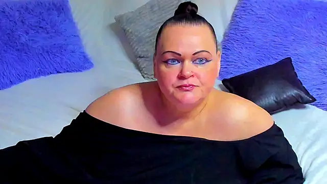 MilanaBiegert online show from May 2026 07:11:01 PM