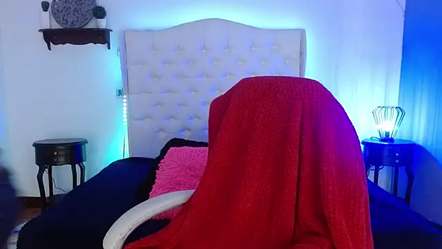 elena detroya online show from January 2025 12:05:01 PM