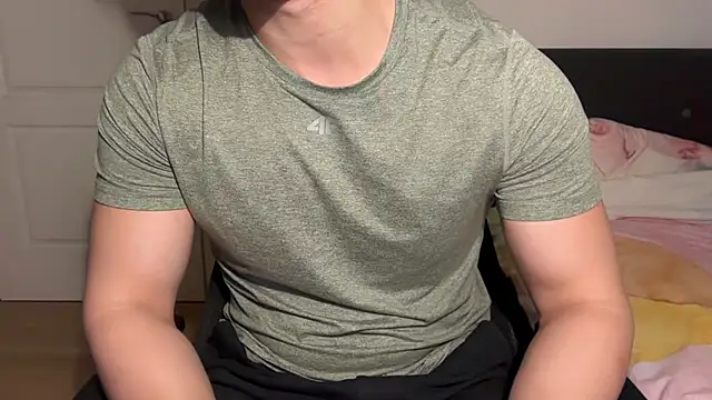 jungcock3210 online show from November 2025 05:35:02 PM