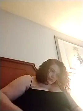 Snapshot of lolabun247 chatting on January 2025 12:43:02 AM lolabun247 online show from January 2025 12:43:02 AM