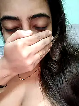 sexyindi couple online show from December 2024 05:07:02 PM