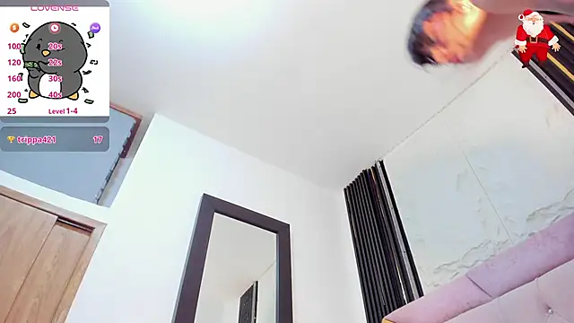 Snapshot of laurem-paulette chatting on December 2024 07:33:01 PM laurem-paulette online show from December 2024 07:33:01 PM
