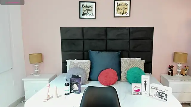 MadisonJenner online show from November 2025 12:56:01 PM