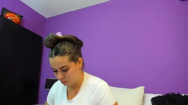 MadisonJenner online show from February 2026 11:22:02 AM