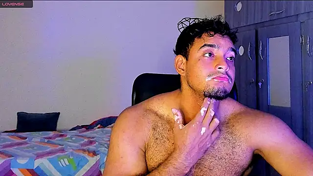 Big furry bear13 online show from January 2025 06:14:01 AM