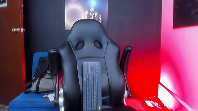 Big furry bear13 online show from October 2025 05:30:01 AM