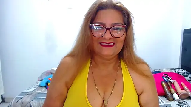 Snapshot of maturehot649 chatting on October 2025 01:56:02 PM maturehot649 online show from October 2025 01:56:02 PM