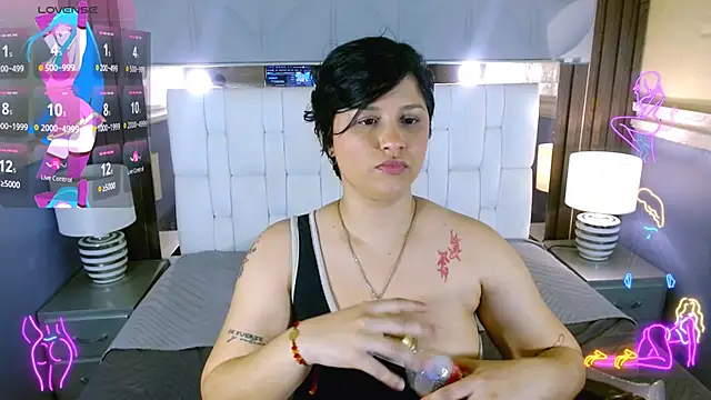 Annie Catt  online show from March 2026 06:35:02 PM