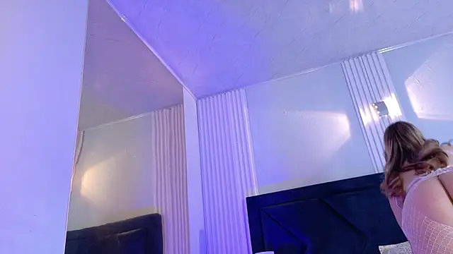 MollyCruz online show from January 2026 10:41:01 AM